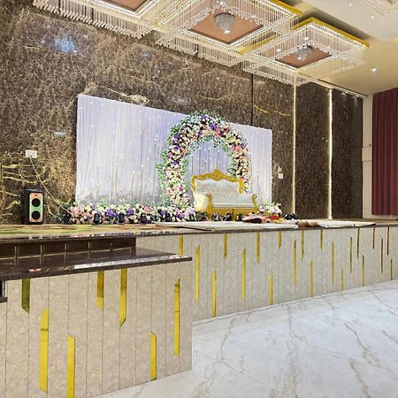 Hotel Emperor Paradise Bilāspur Extérieur photo